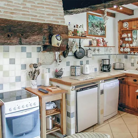 펜션 3 Bedroom Lovely In *