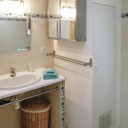 3 Bedroom Lovely In 펜션 Montpeyroux (Dordogne)