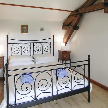 3 Bedroom Lovely In 펜션