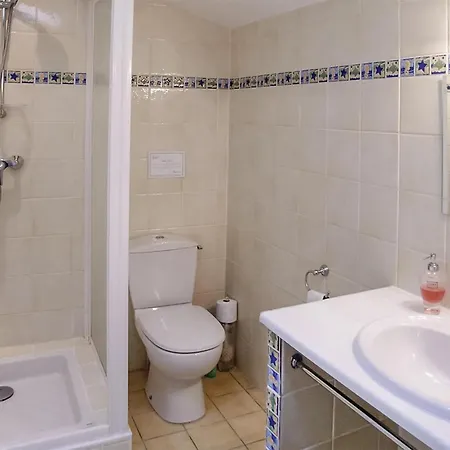 Дом отдыха 4 Bedroom Gorgeous In *